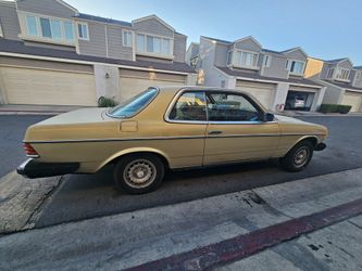 1979 Mercedes-Benz 300