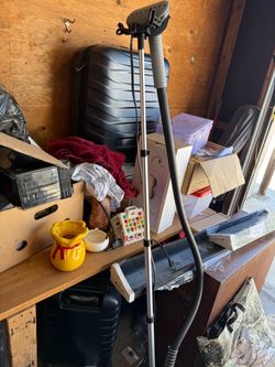 Upright Garment Steamer with Pole