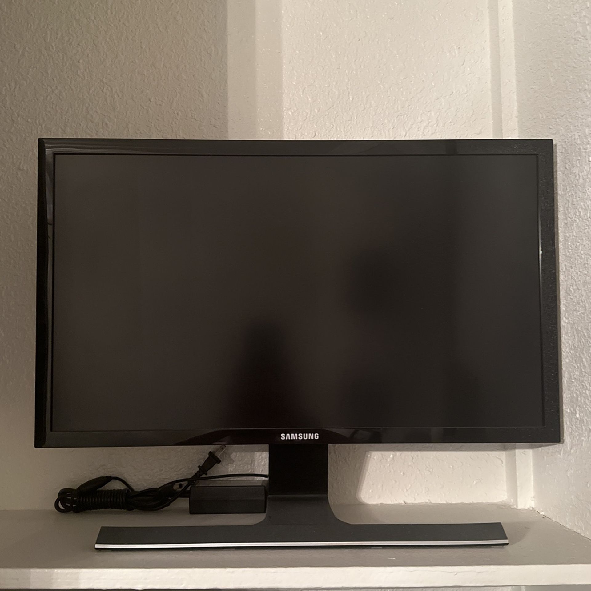 Samsung 28" 4K UHD LED Monitor for Sale in Fountain Valley, CA OfferUp