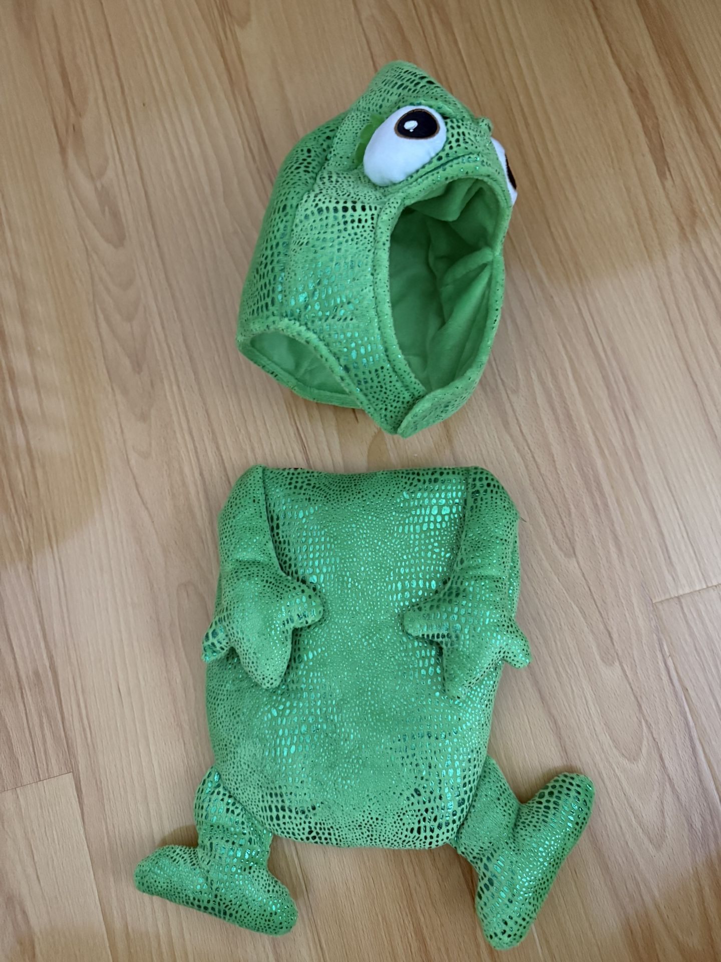 Disney Rapunzel Pascal Baby Costume