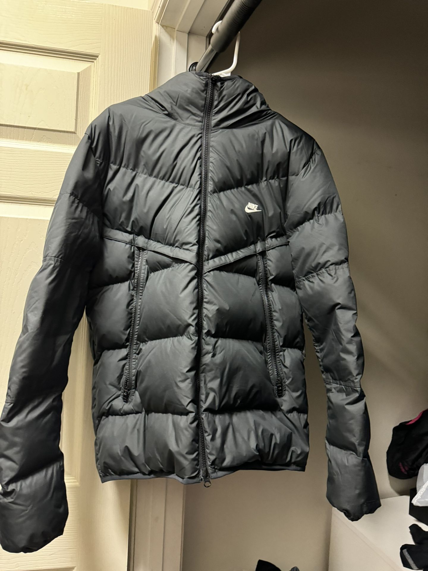 Nike Puffer Jacket 