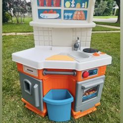 Play kitchen