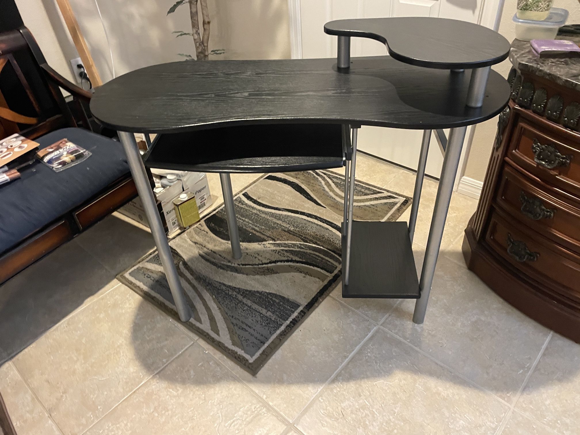 Lightweight Computer Desk & Chair