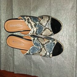 Patrizia By Spring Step Wedge Shoe 