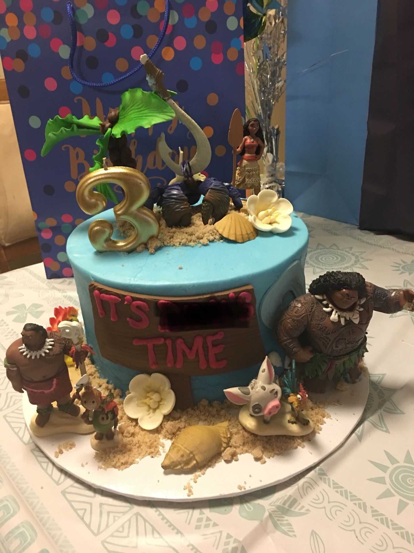 Moana cake toppers and toys