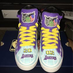 Lakers China Town Converse (I Got Size 5 And 6 Men