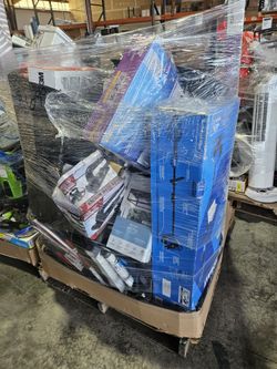 New L@wes Truckload Is Here Fresh Pallets
on the floor Multi Pallet Discount Available! $250