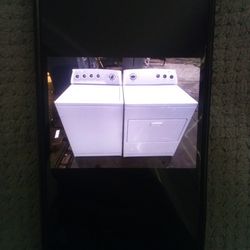 Whirlpool Washer And Gas Dryer 