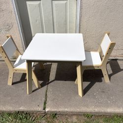 Kids Table And Chairs 