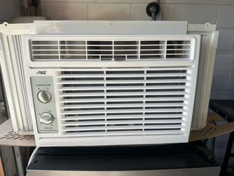 Arctic  king a/c unit