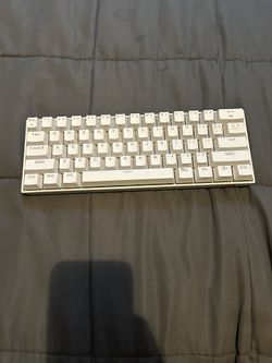 Red Dragon Keyboard Holy Pandas 60%
