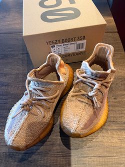 Yeezy 350 Authentic size US4