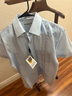 Men’s Guayabera size S