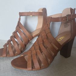 New XOXO Cognac Strappy Block Heel Sandals – Size  8.5