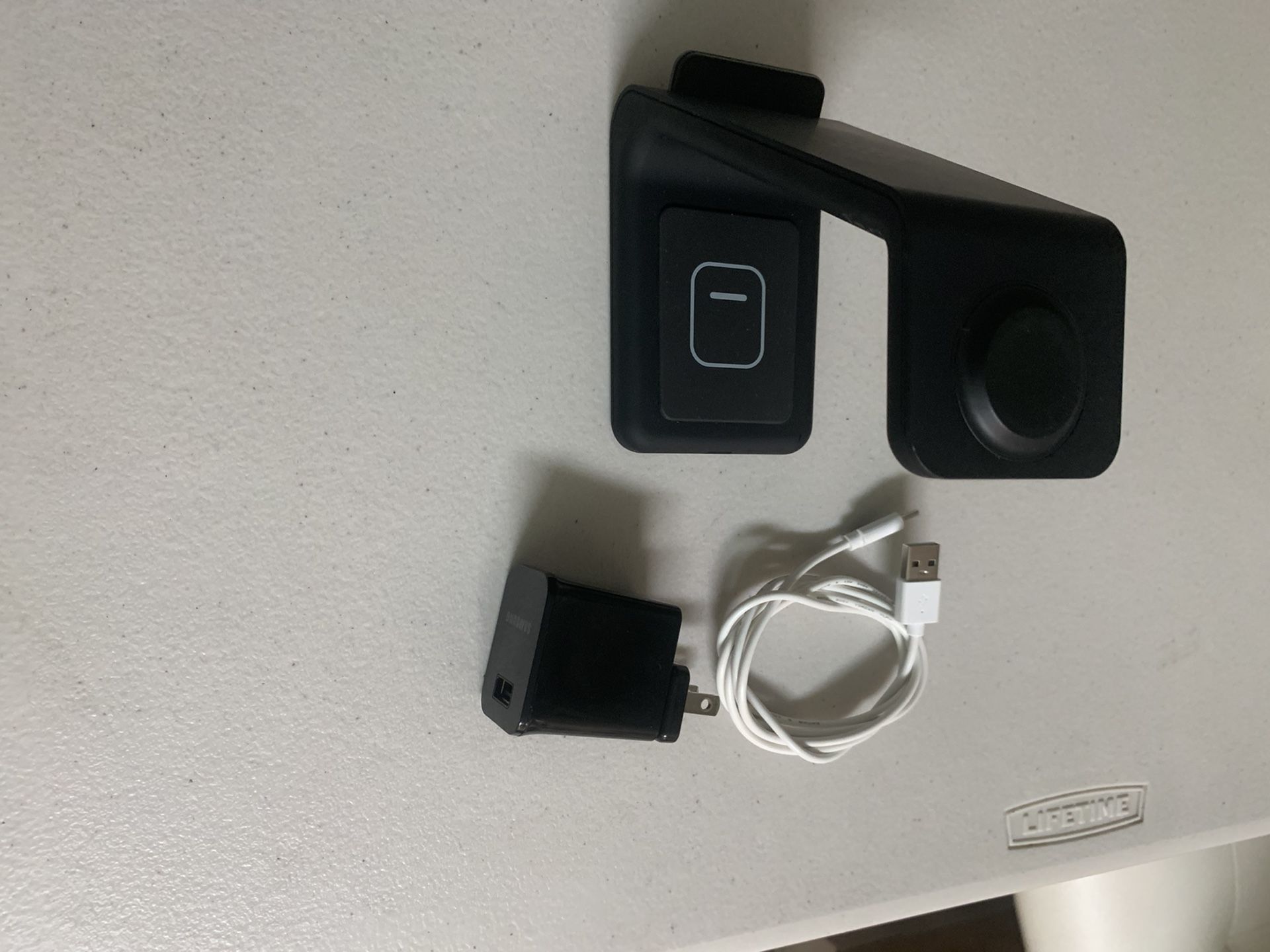Wireless 3 in 1 Charging Station