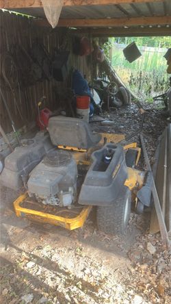Zero turn 50” cub cadet