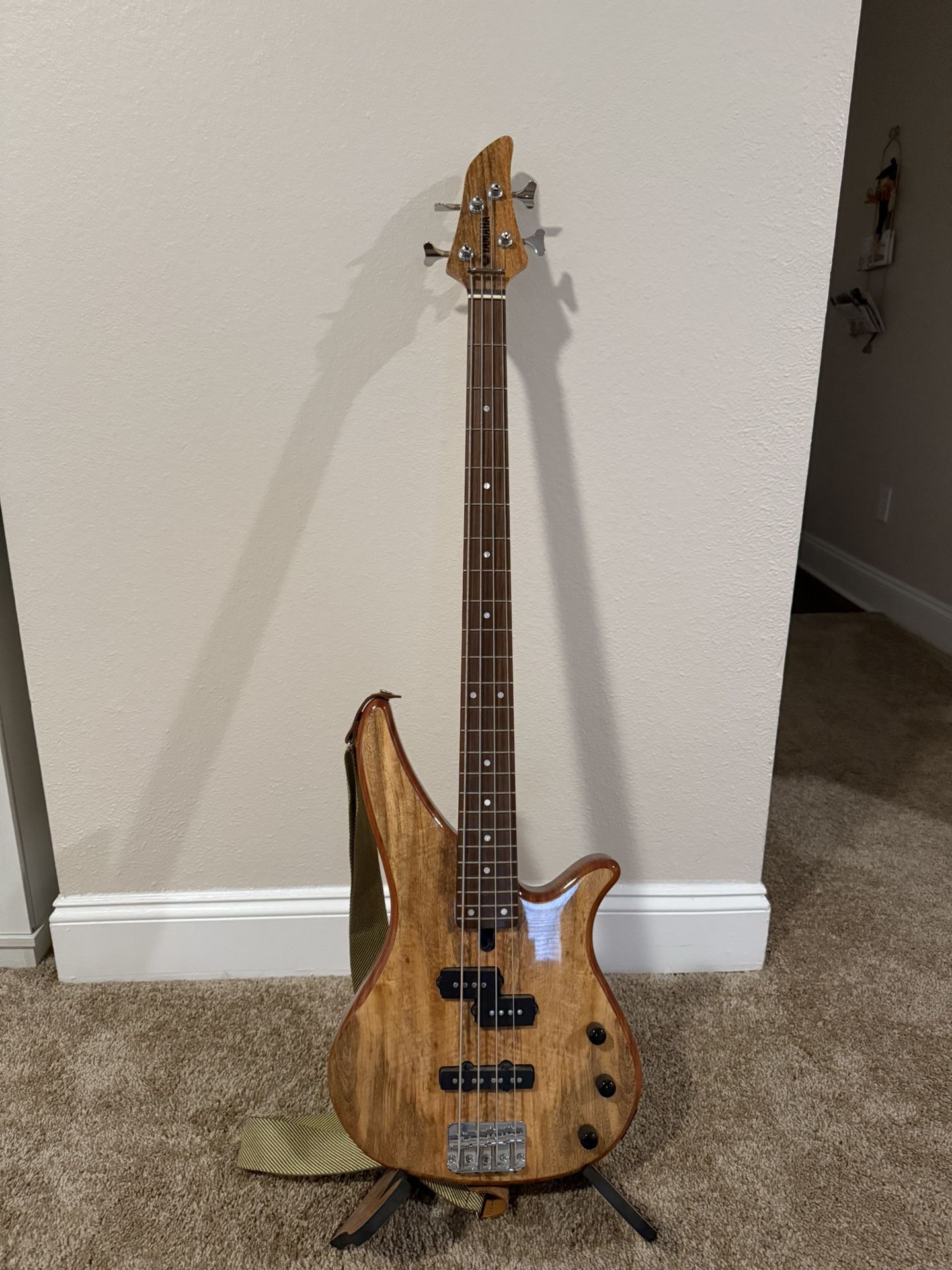 Yamaha RBX170EW Bass