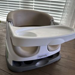 Baby Booster Seat !