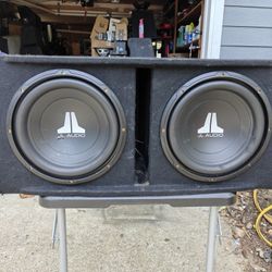 JL Audio 12s In A Ported Box 