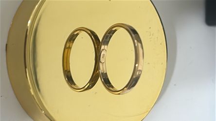 18k gold band ring size 7