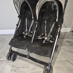Uppababy G-LINK DOUBLE STROLLER.