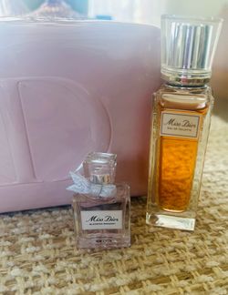 Miss Dior and mini Miss Dior Blooming  Bouquet dabbler