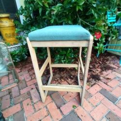 Wide Seat Bar Stool 30"H
