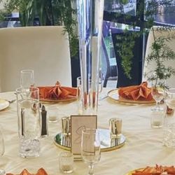 GLASS TRUMPET VASE H-32" 