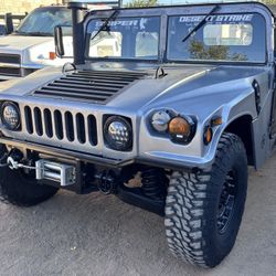 Humvee/ Hmmwv/ Hummer H1
