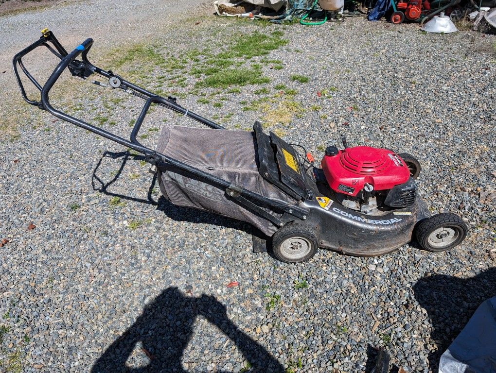 Commercial Honda HRC215 Lawn Mower for Sale in Tacoma WA OfferUp