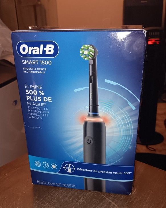 Oral B Smart 1500 Black Rechargeable Toothbrush