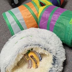 Small Dog And/or Cat Bed And Toys