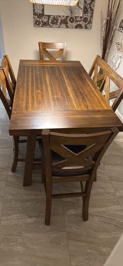 Counter height dinning set