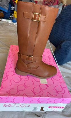 Girl boots