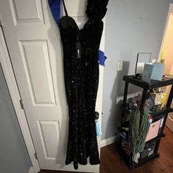 NEW black prom dress, never worn!! 