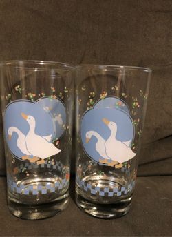 Set of 2 vintage anchor hocking blue moon geese glasses
