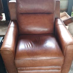 Gorgeous Italian Leather Recliner Abd Sofa 