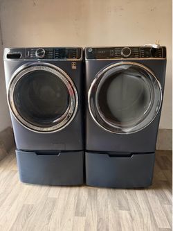 GE washer And Dryer laundry Set