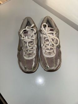 Nike Women’s Size 7
