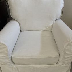 OSP Home Furnishings Ashton Rolled Armchair With Slipcover