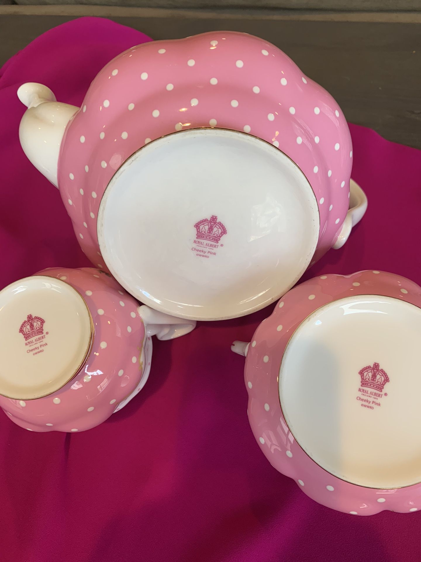 Royal Albert Cheeky Pink Royal Albert Cheeky Pink Tea For One Set 