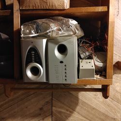 Surround Sound/w Speakers