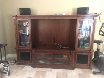 Tv Entertainment center