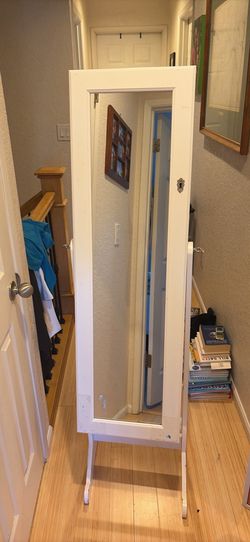 White Standup Jewelry Mirror