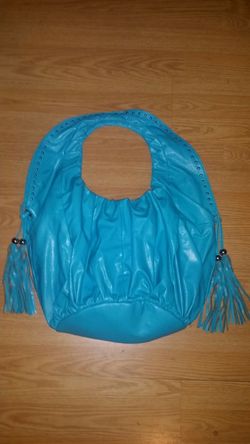 Pretty turquoise purse...large size...like new!