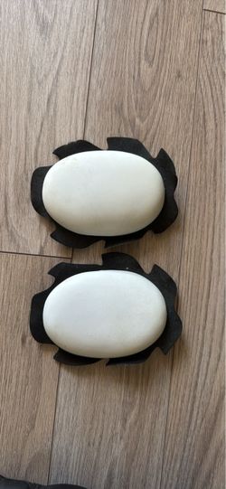 motorcycle pant pucks