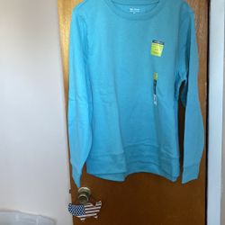2 TEK Ultra Soft Sweatshirts NWT!