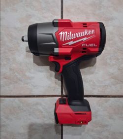 Milwaukee Fuel M18 1/2" high torque impact ( Tool Only)