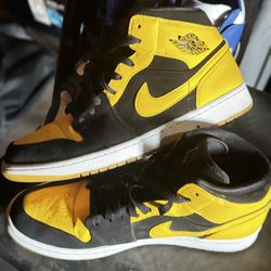 Nike Air Jordan 1 “New Love” Sz 12