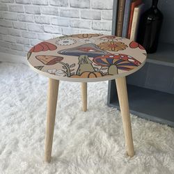 BOHOHEMIAN FLORAL MUSHROOM ACCENT TABLE(s)